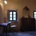 Borgo Storico Cisterna Bauernhof *