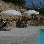 Borgo Storico Cisterna Farma