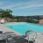 Borgo Storico Cisterna Bauernhof Macerata Feltria