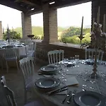 Borgo Storico Cisterna Farma