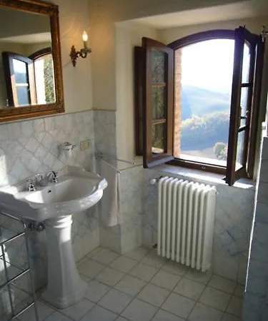 Farm stay Borgo Storico Cisterna
