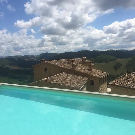 Farm stay Borgo Storico Cisterna Macerata Feltria