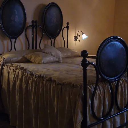 Borgo Storico Cisterna * Macerata Feltria