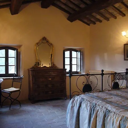 Borgo Storico Cisterna * Macerata Feltria