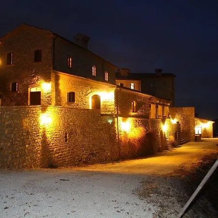 Borgo Storico Cisterna Feriegård