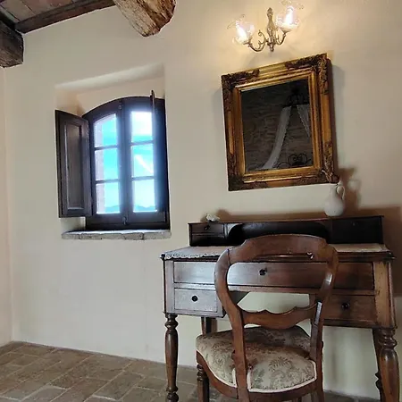 Borgo Storico Cisterna Macerata Feltria