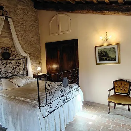 Borgo Storico Cisterna