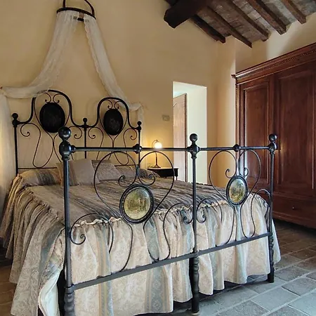 Borgo Storico Cisterna Macerata Feltria