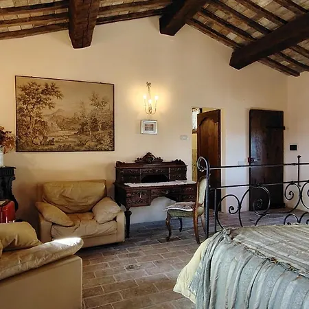 Borgo Storico Cisterna Feriegård *