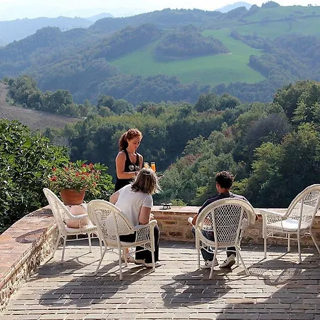 Feriegård Borgo Storico Cisterna